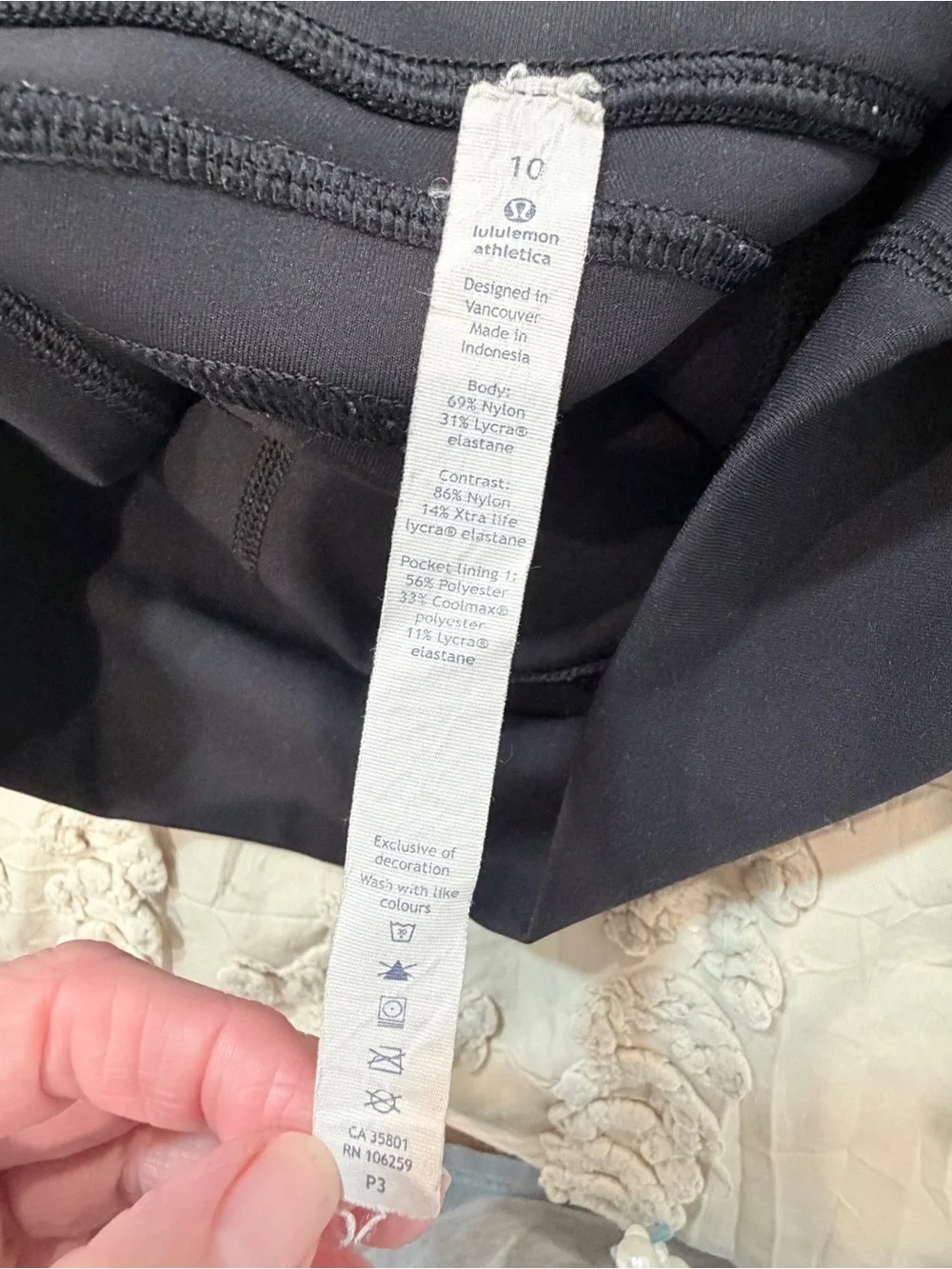 lululemon athletica sleek black